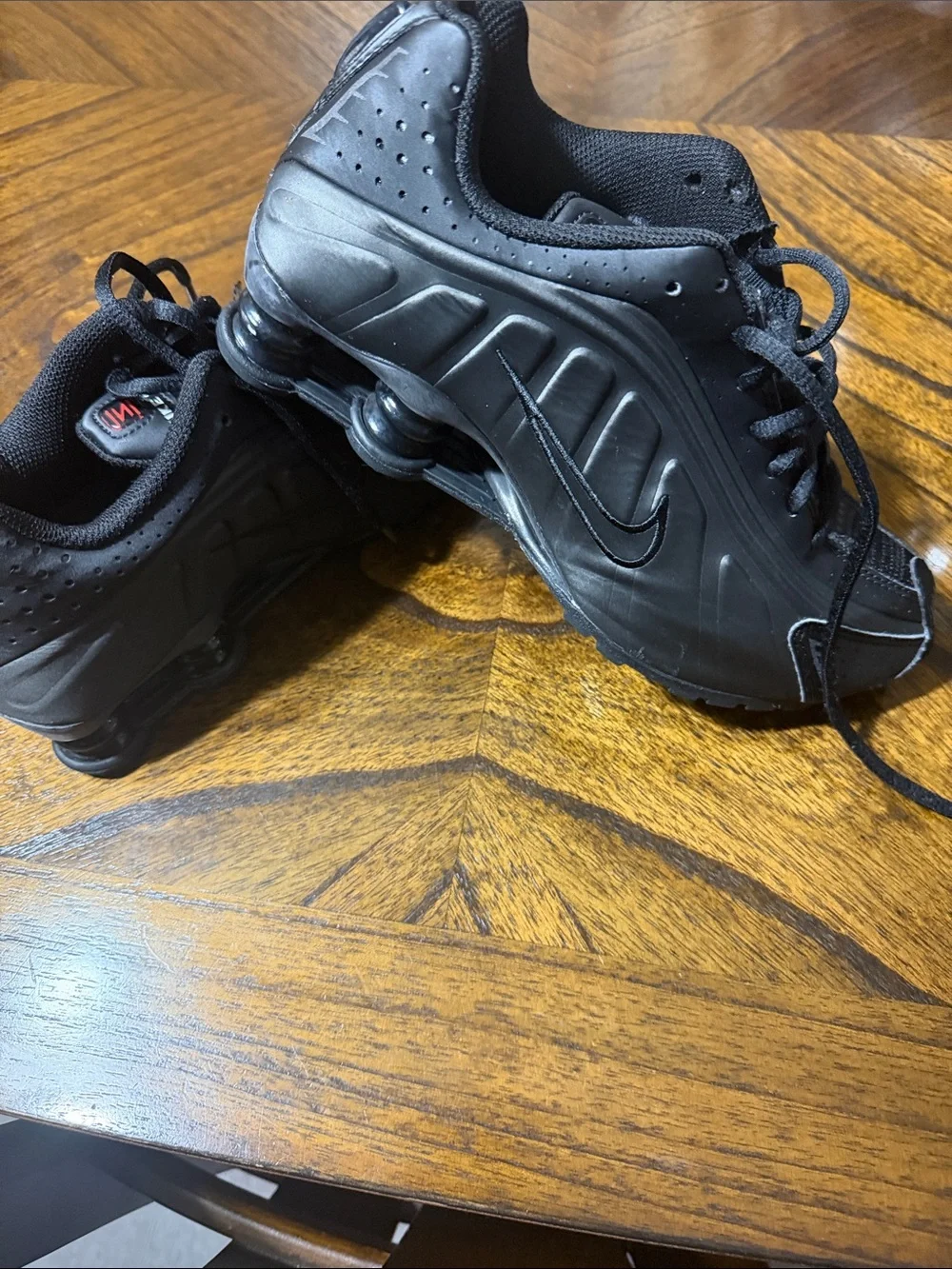 Nike Black Athletic Sneakers with Cushioned Air Sole Nike Shox